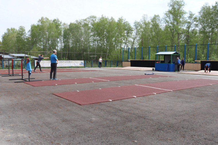 В Саргатском районе открыли обновлённую городошную площадку. В Саргатском районе открыли обновлённую городошную площадку.